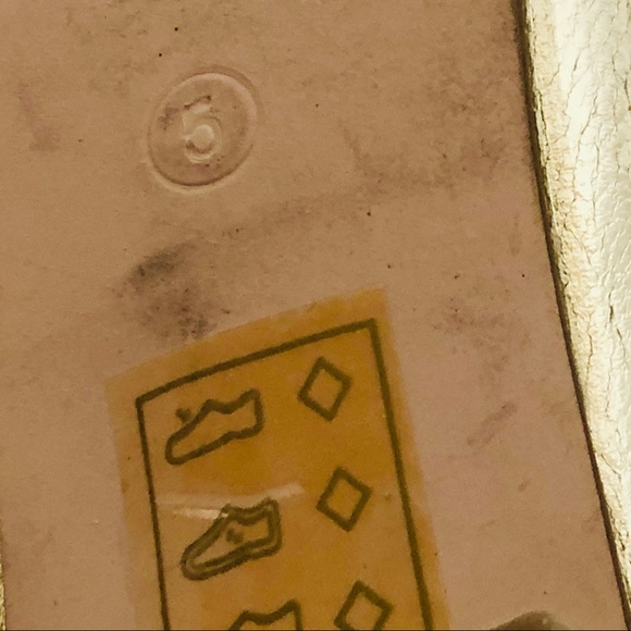 ASOS-Shiny flats. Perfect for work or play. - Picture 6 of 8